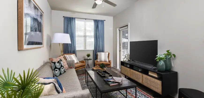 Residences At Decker