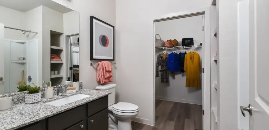 Residences At Decker