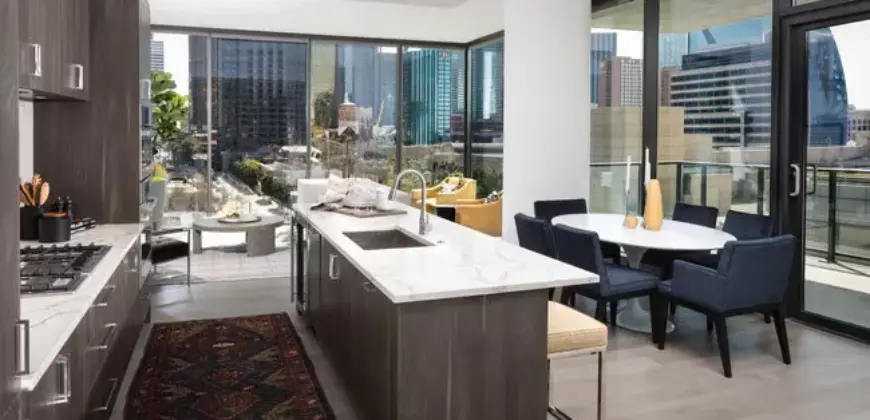Residences At Park District