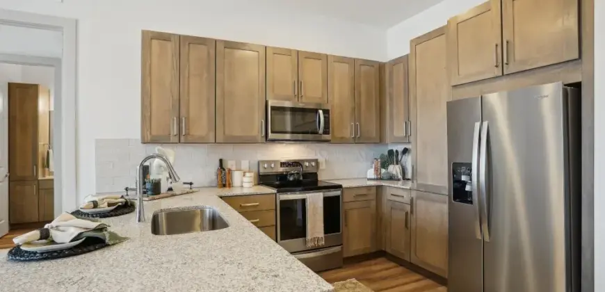 Residences At Promontory