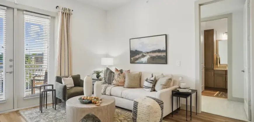Residences At Promontory