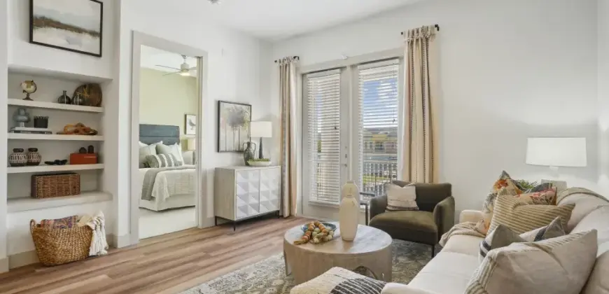 Residences At Promontory