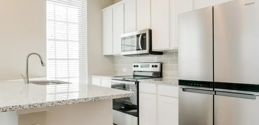 Residences At Rayzor Ranch