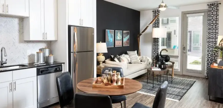 Residences At Saltillo