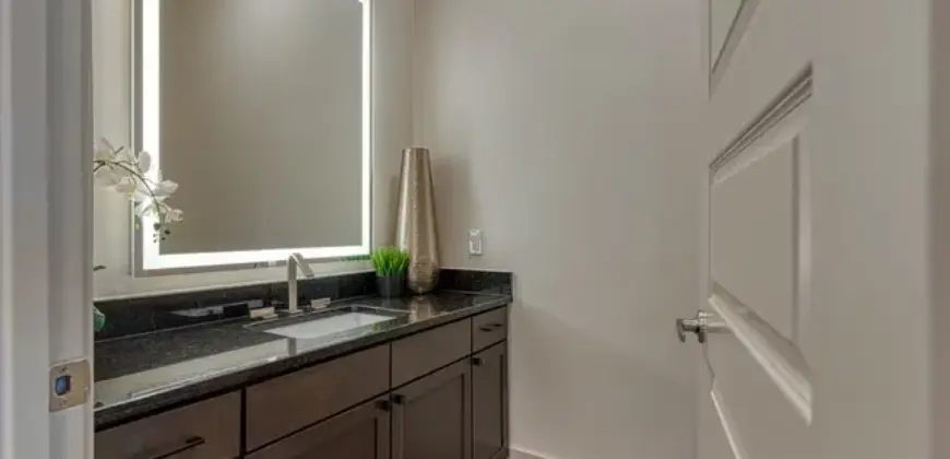 Residences At The Grove