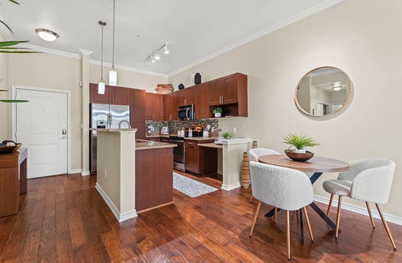 Resort At 925 Main
