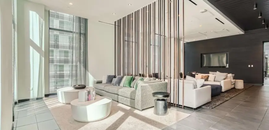 Sienna At The Thompson