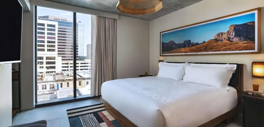 Sienna At The Thompson