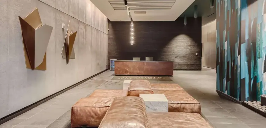 Sienna At The Thompson