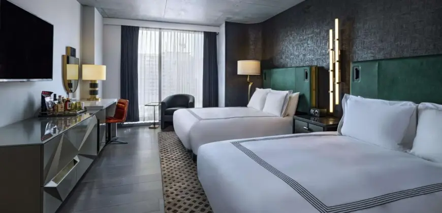 Sienna At The Thompson