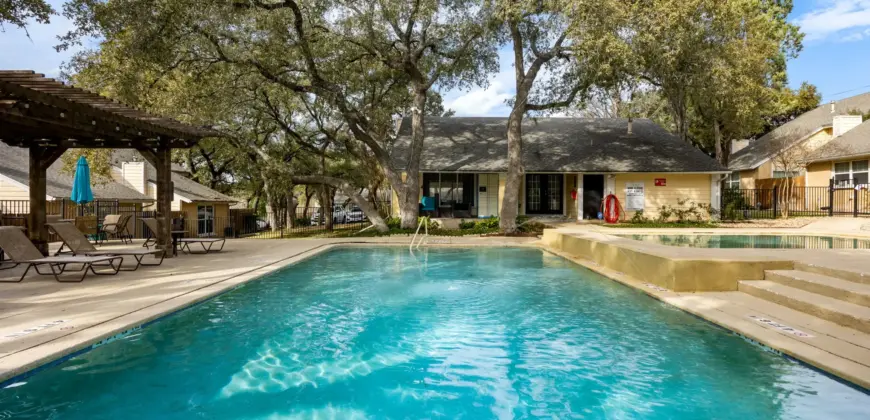 The Arbors At Tallwood