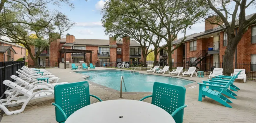 The Avery At Deer Park