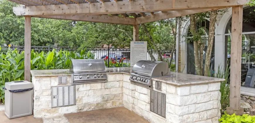 The BLVD At Town Lake