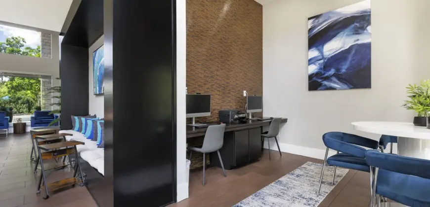 The BLVD At Town Lake