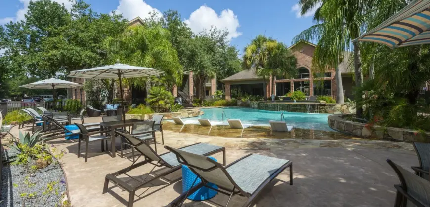 The Breakers At Windmill Lakes