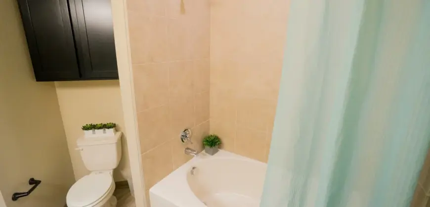 The Commons At Hollyhock