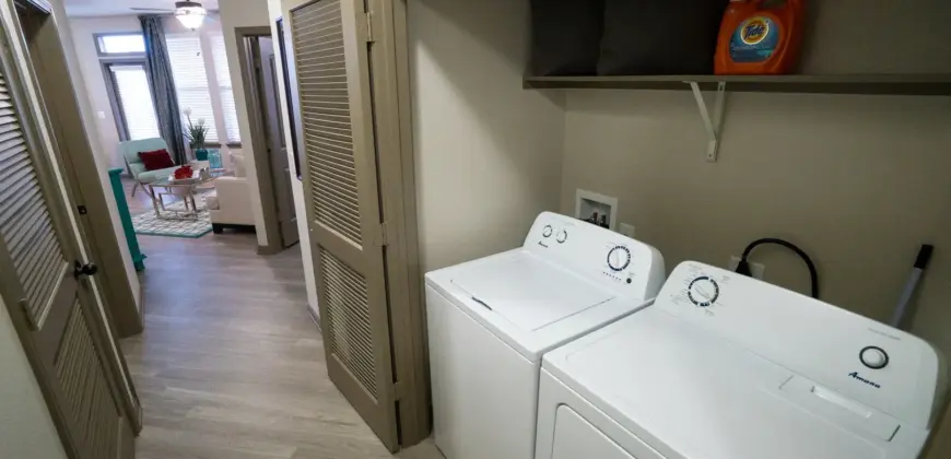 The Commons At Hollyhock