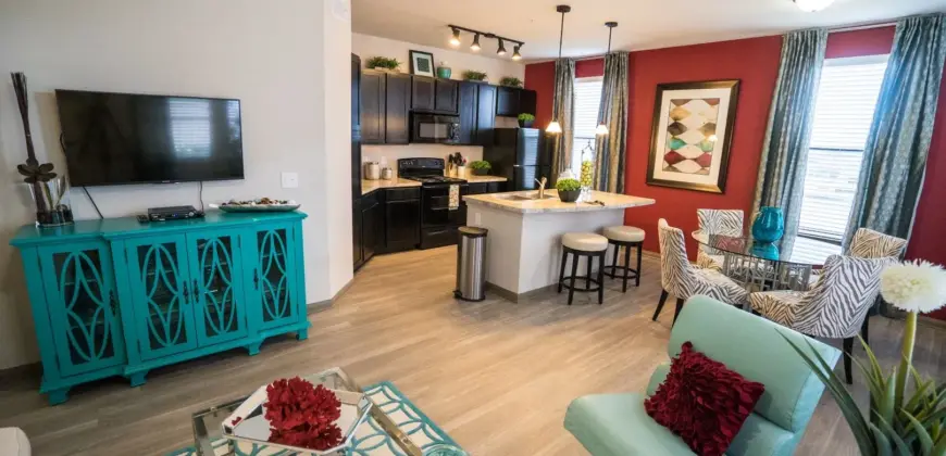 The Commons At Hollyhock