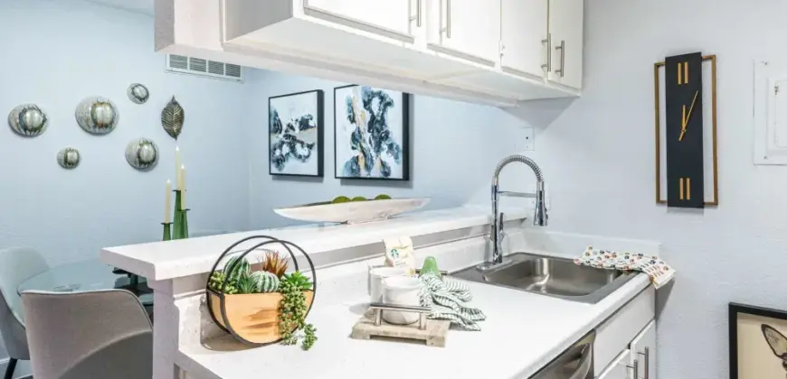 The Edge At Clear Lake