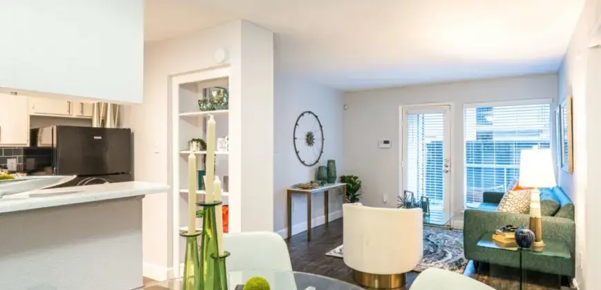 The Edge At Clear Lake