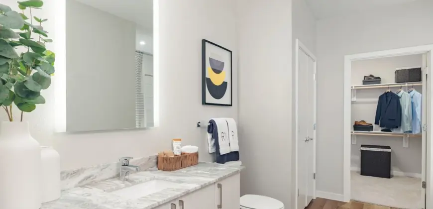 The Flats At River North