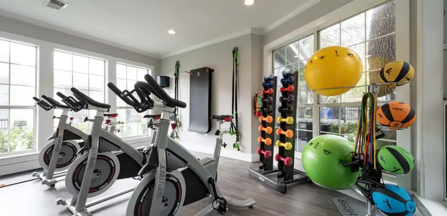 The Grove At Northwest Hills