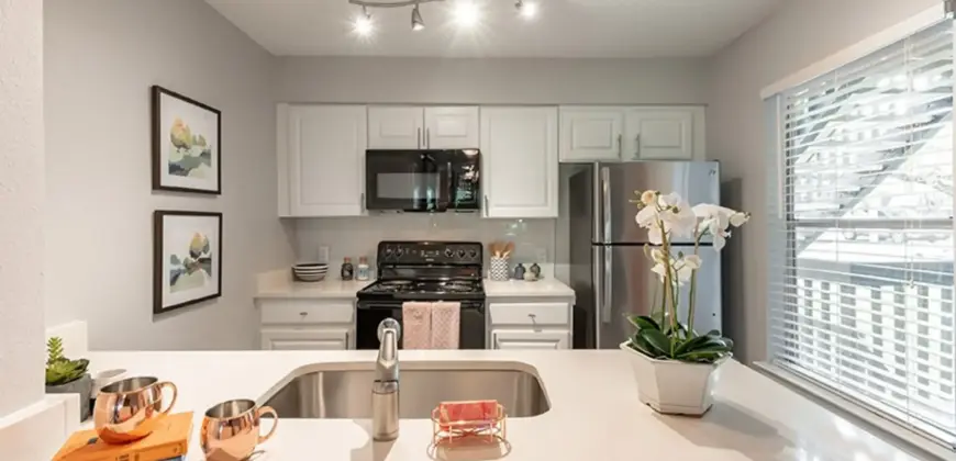 The Grove At Northwest Hills