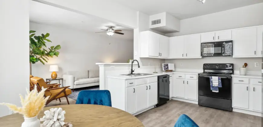 The Henry At Deerbrook