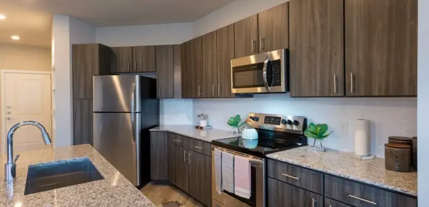 The Henry At Lake Houston