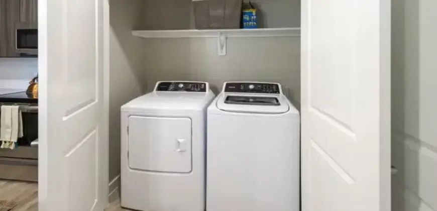 The Henry At Lake Houston