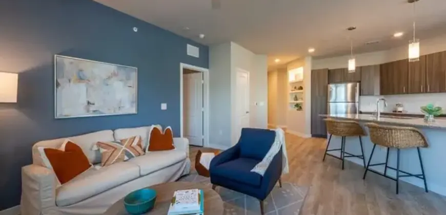 The Henry At Lake Houston