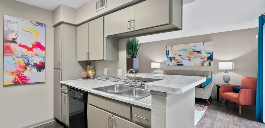 The Huxley At Medical Center