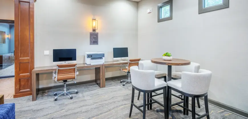 The Lodge At Cypresswood