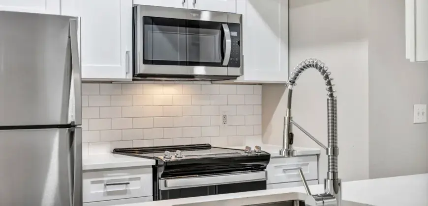 The Lodge At Lakeline Village