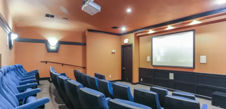 The Lodge At West Oaks