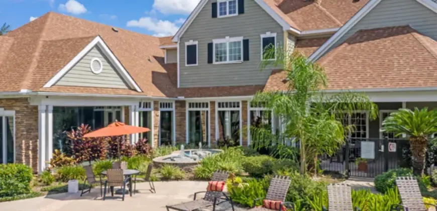 The Lodge At West Oaks