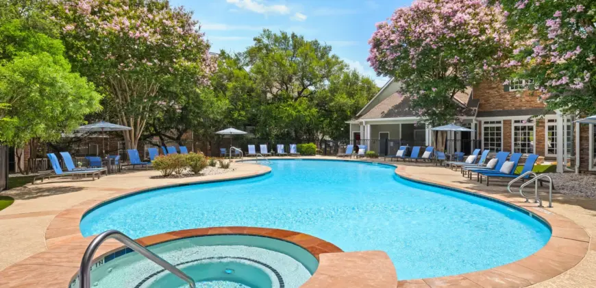 The Lodge At Westover Hills