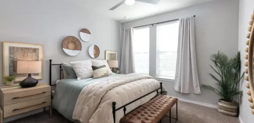 The Ovilla At Legacy Square
