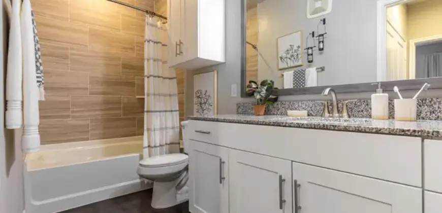 The Ovilla At Legacy Square