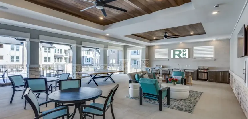 The Royalton At Chapel Creek