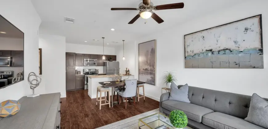 The Townhomes At Lake Park