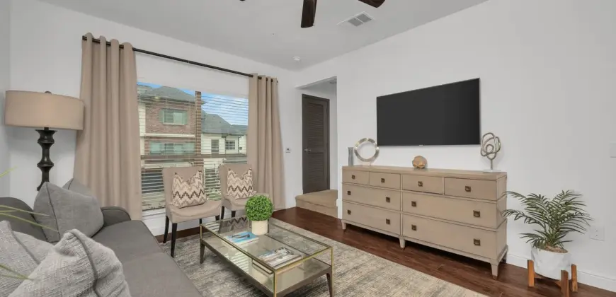 The Townhomes At Lake Park