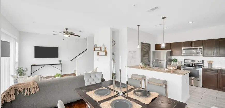 The Townhomes At Lake Park