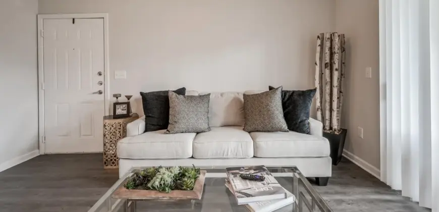 The Villas At River Park West