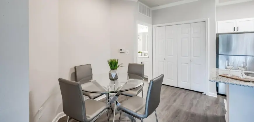 The Villas At River Park West