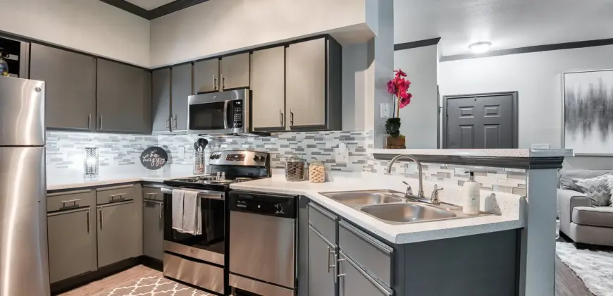 Trails At Eldridge Parkway