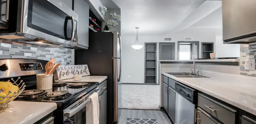 Trails At Eldridge Parkway