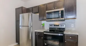 Vantage At McKinney Falls