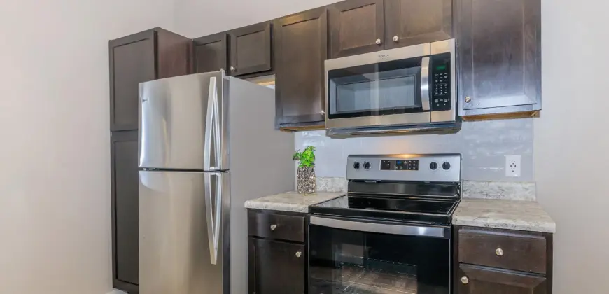 Vantage At McKinney Falls