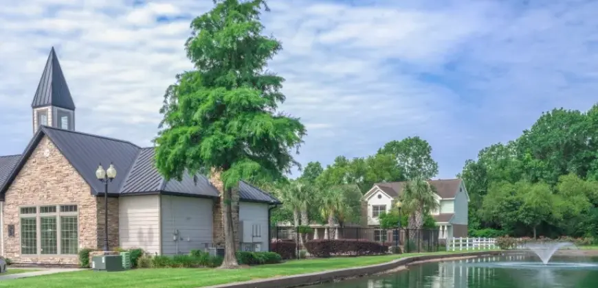Waterside Court Homes
